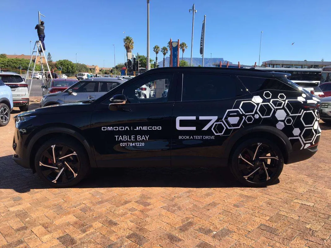 OMODA C7 1.5T SHS PHEV - Image 2