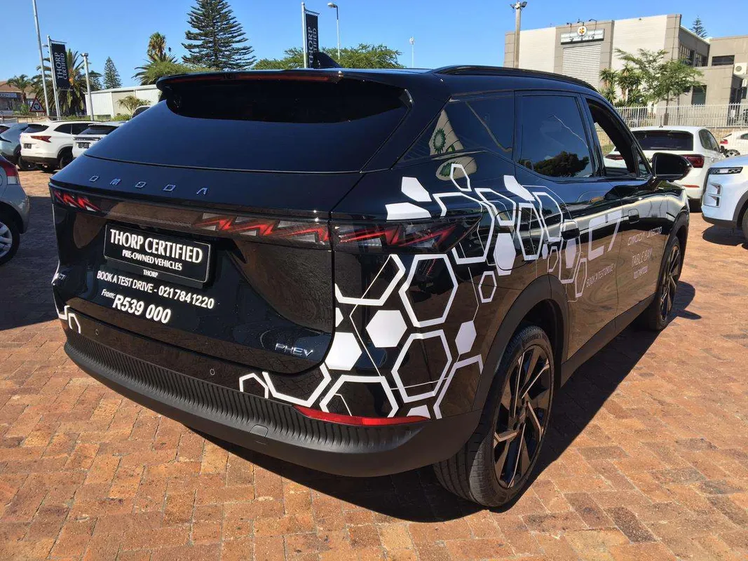 OMODA C7 1.5T SHS PHEV - Image 5