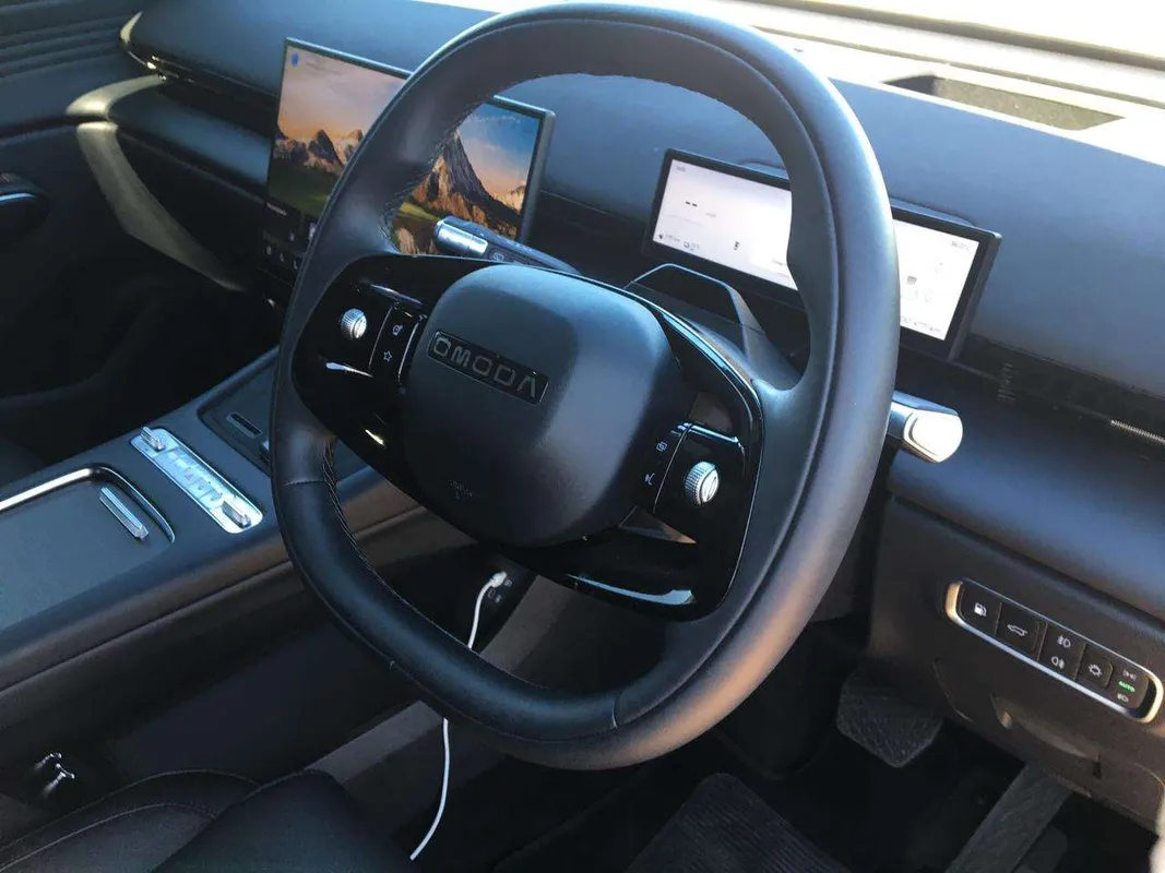 OMODA C7 1.5T SHS PHEV - Image 8