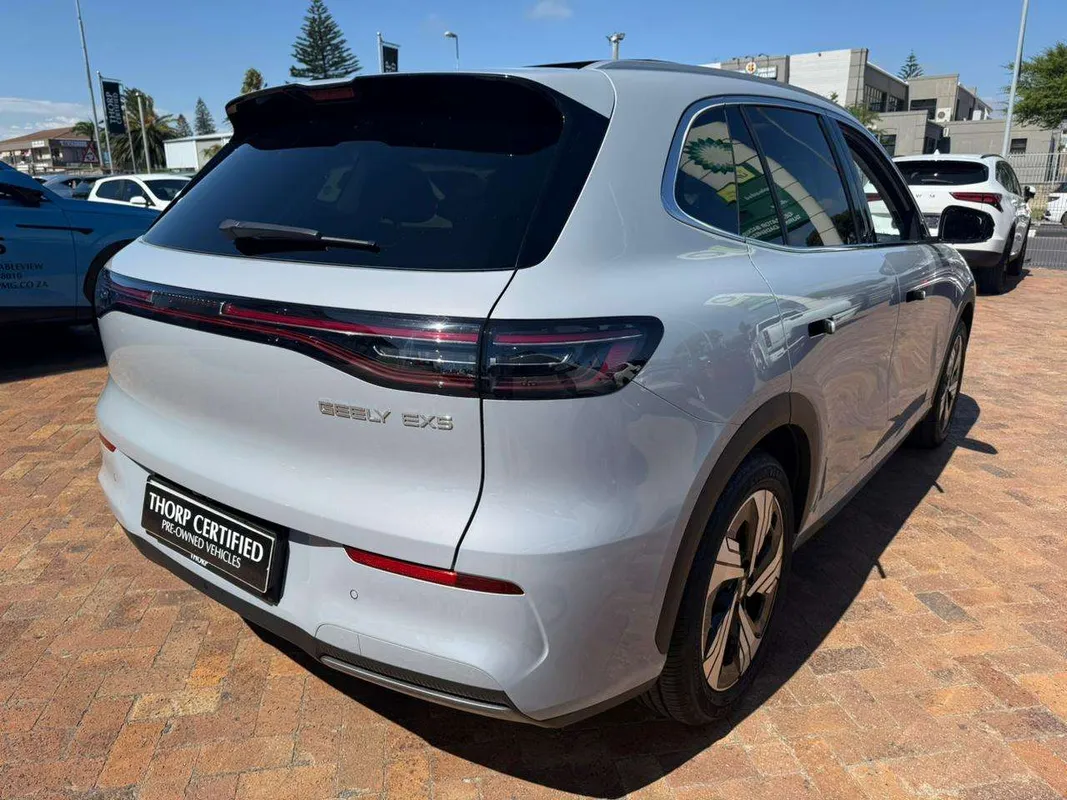 Geely E5 Apex - Image 4