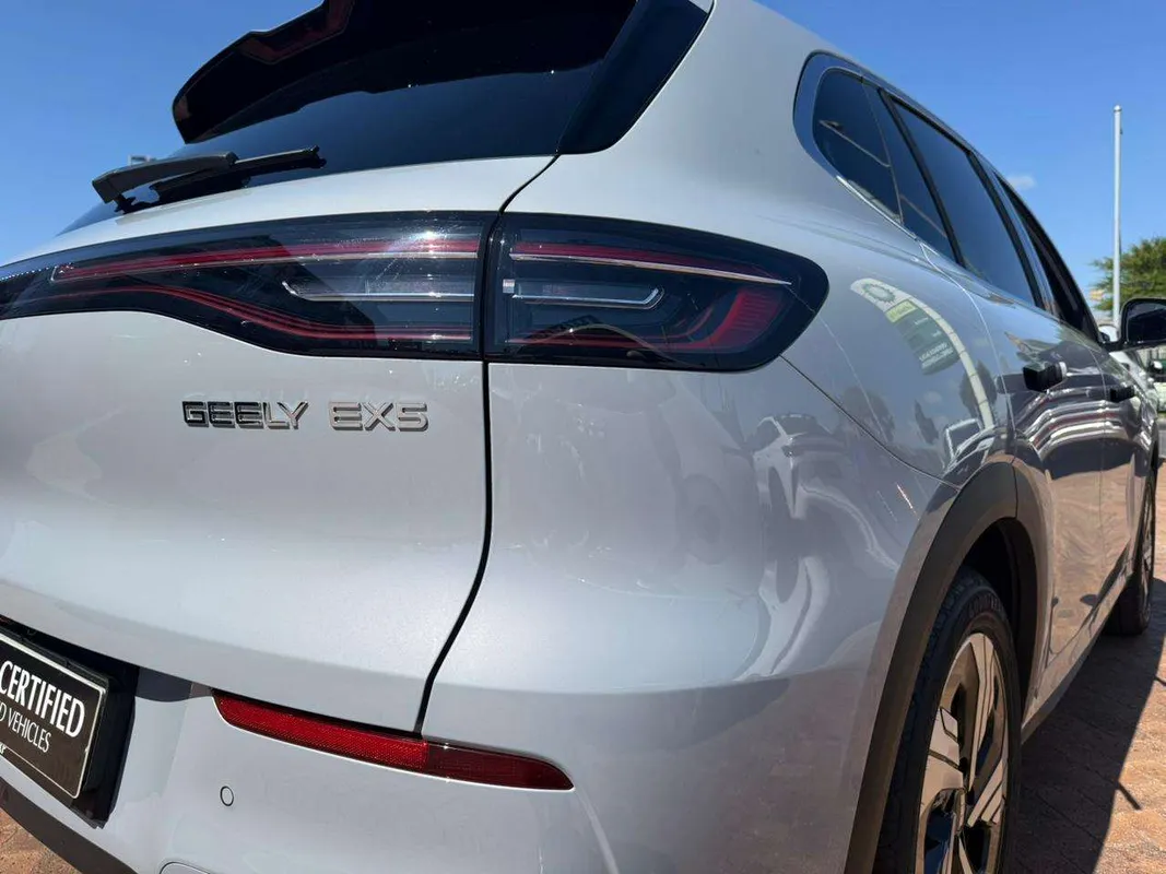 Geely E5 Apex - Image 6