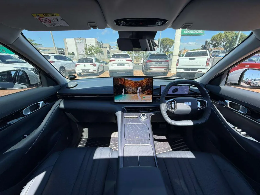 Geely E5 Apex - Image 9