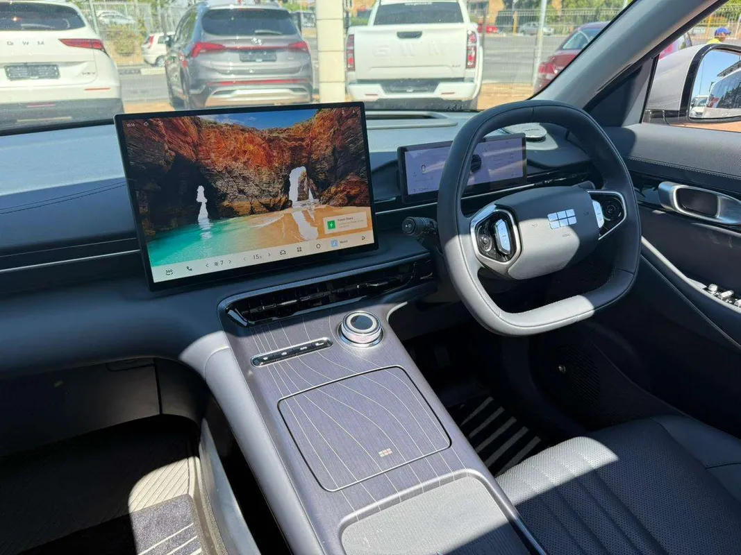 Geely E5 Apex - Image 10