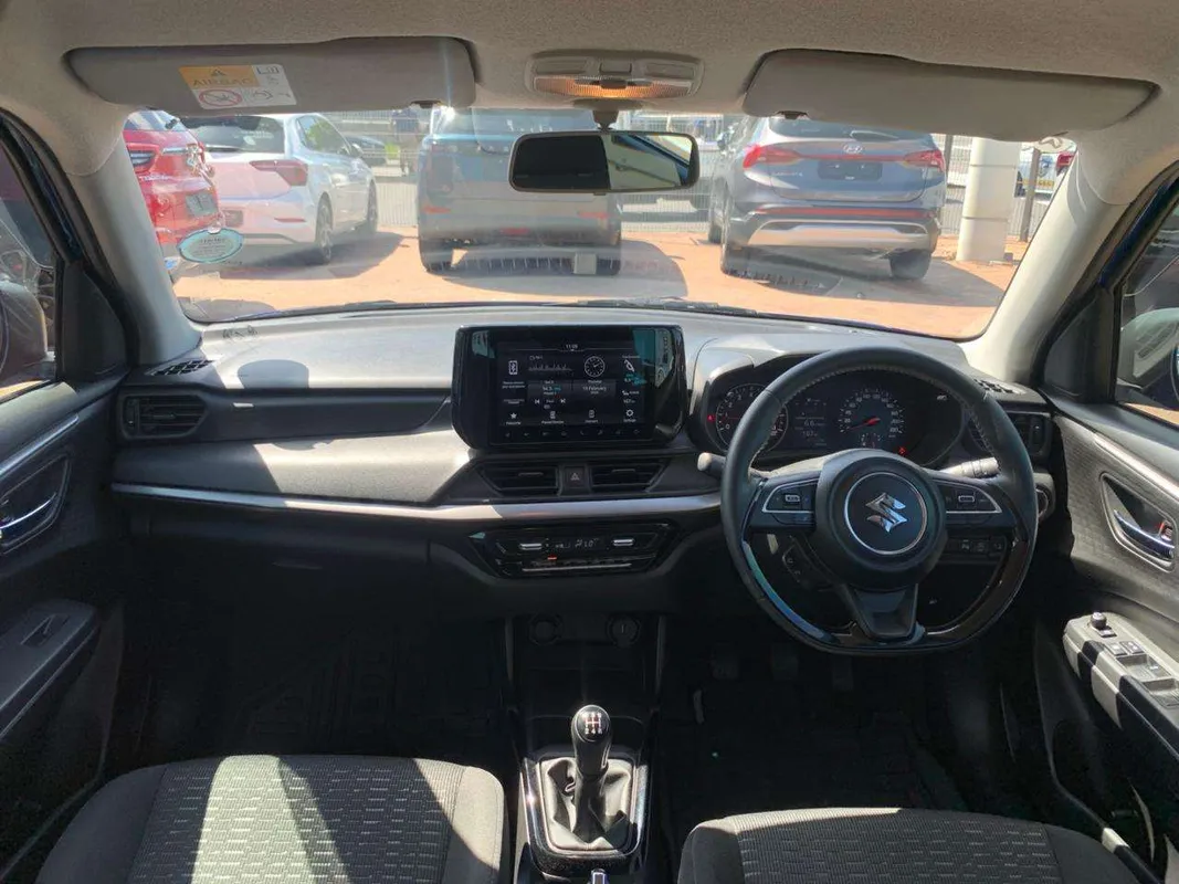 Suzuki Swift 1.2 GLX MT - Image 7