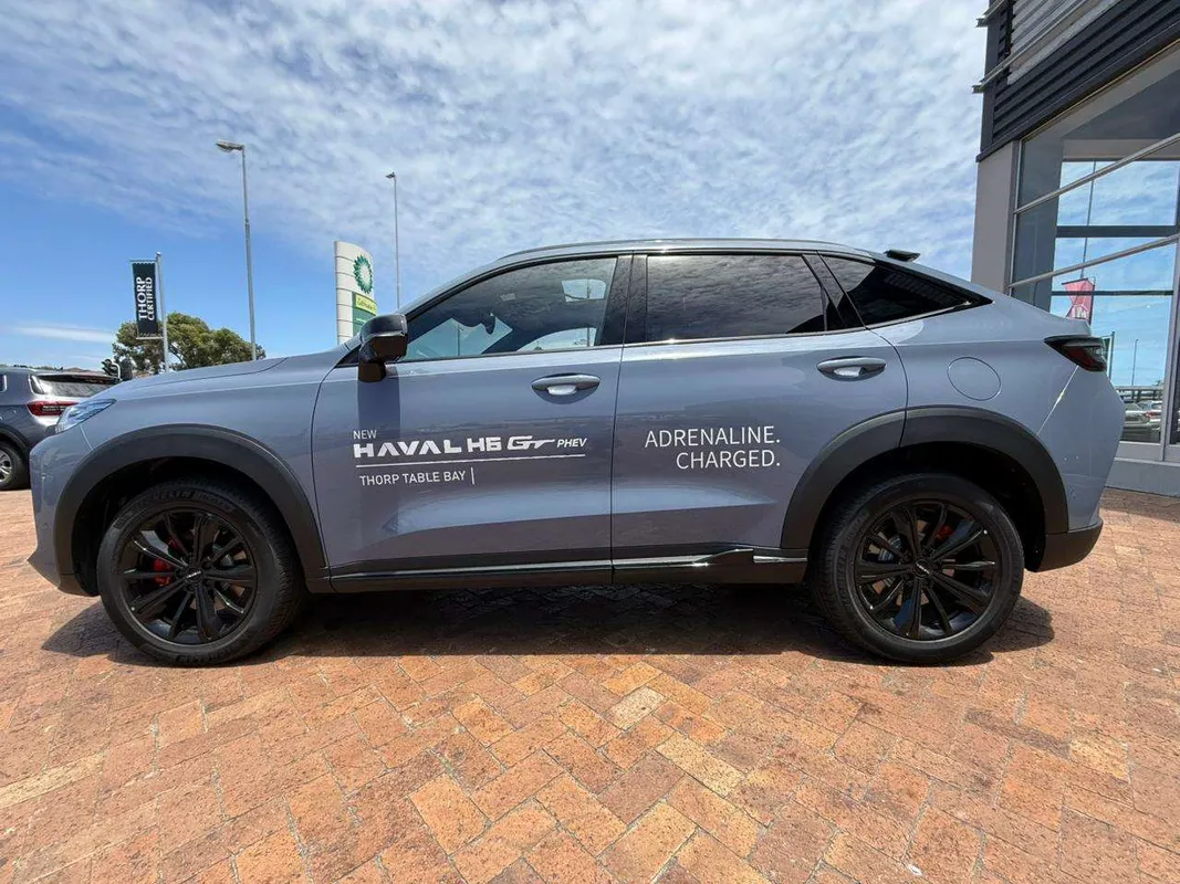 Haval H6 GT 1.5T Hybrid Ultra Luxury DHT 4X4 PHEV - Image 4