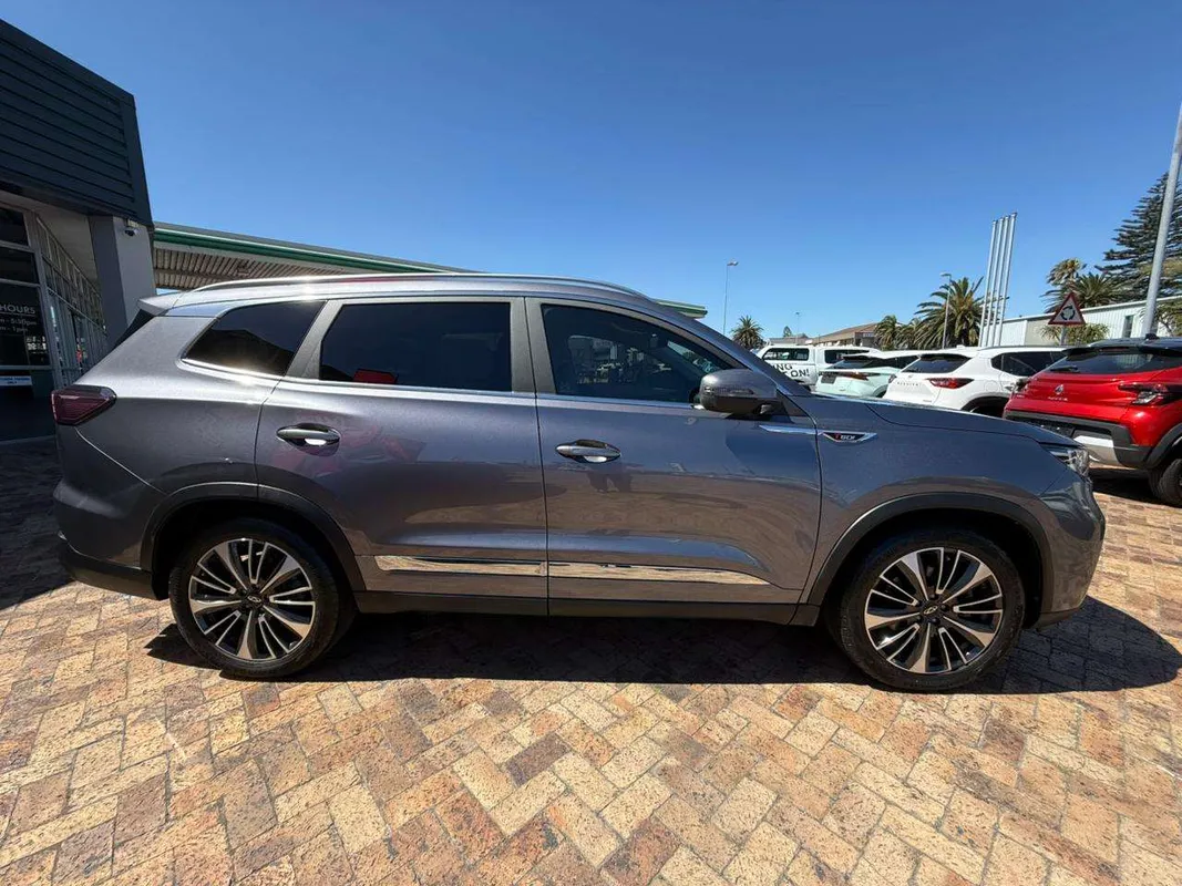 Chery Tiggo 8 Pro Max 2.0 TGDI Executive AWD DCT - Image 5