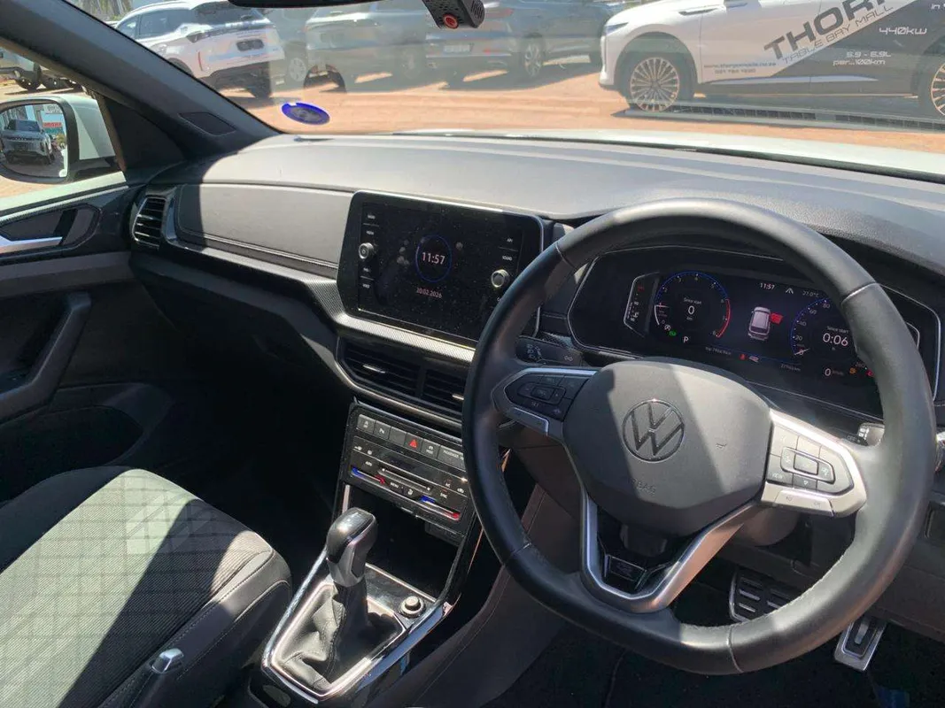 Volkswagen T-Cross 1.0 TSI R-Line DSG - Image 8