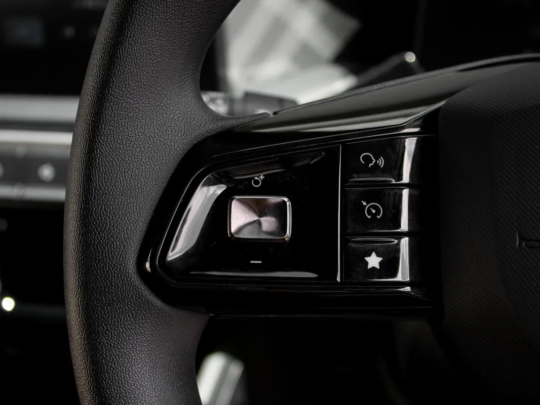 MG3 1.5L MT Comfort - Image 14