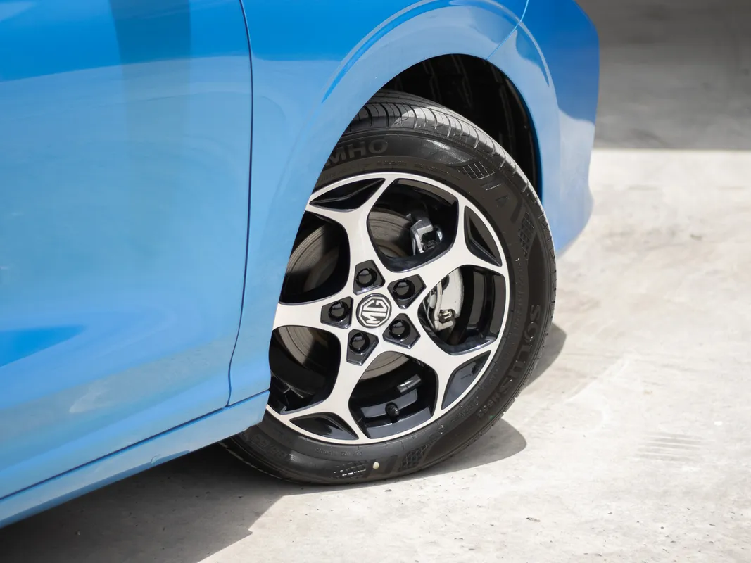 MG3 1.5L MT Comfort - Image 5