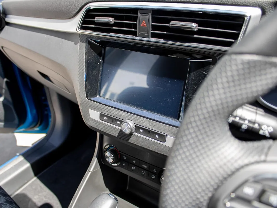 MG ZS 1.5L 4AT Luxury - Image 10