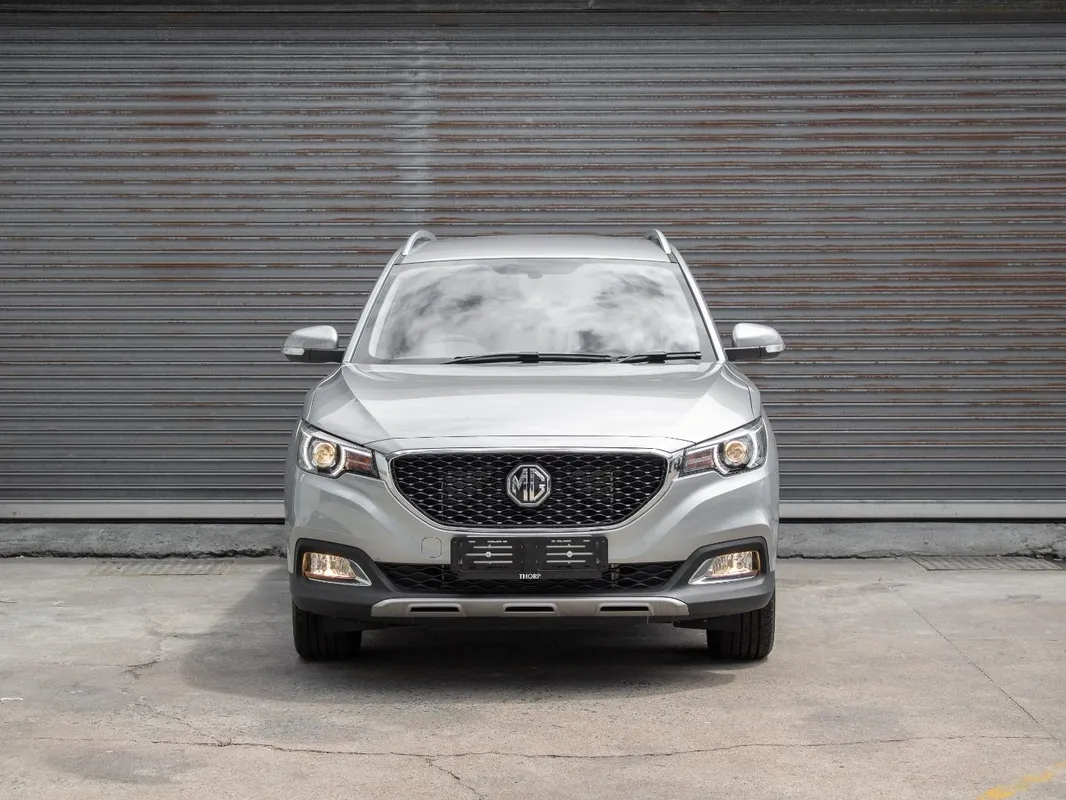 MG ZS 1.5L 4AT Luxury - Image 2