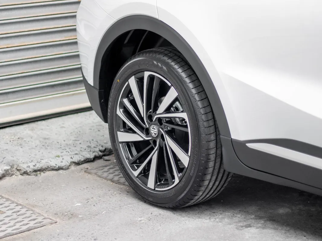 MG ZS Pro 1.5T CVT Luxury - Image 10