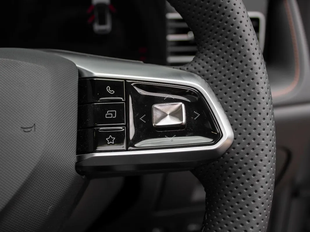 MG HS 1.5T DCT Comfort - Image 18