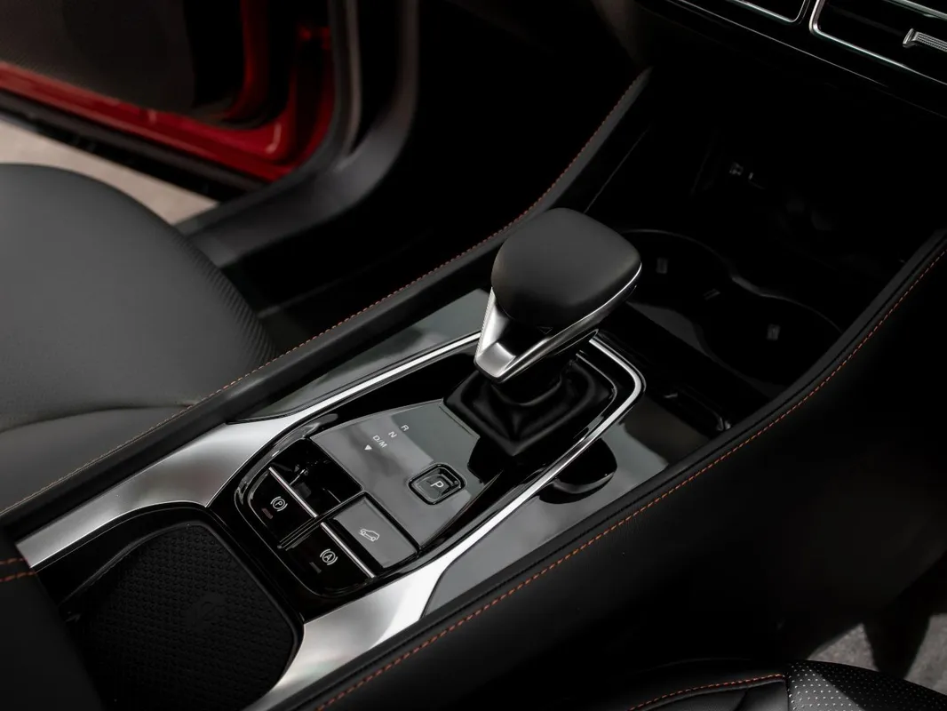 MG HS 1.5T DCT Comfort - Image 12