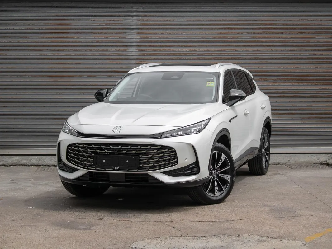 MG HS 2.0T AT Comfort - Image 1