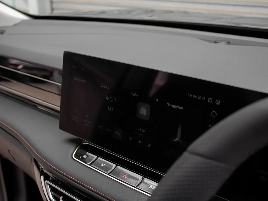 MG HS 2.0T AT Comfort - Image 17