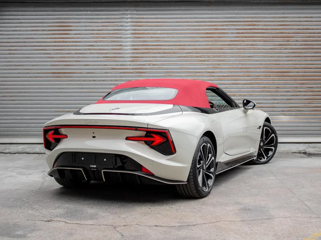 MG Cyberster Dual Motor 4WD Roadster - Image 12