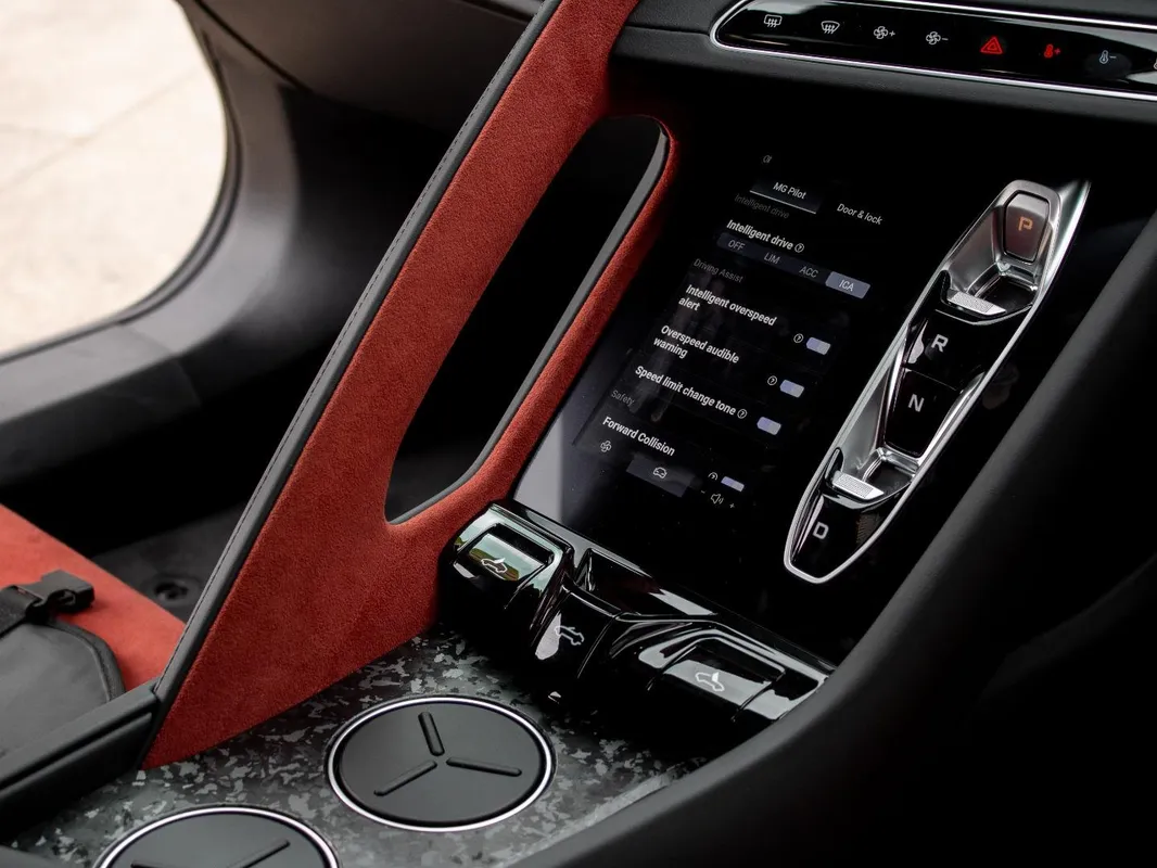 MG Cyberster Dual Motor 4WD Roadster - Image 15