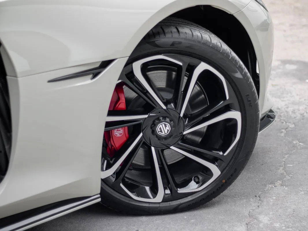 MG Cyberster Dual Motor 4WD Roadster - Image 5