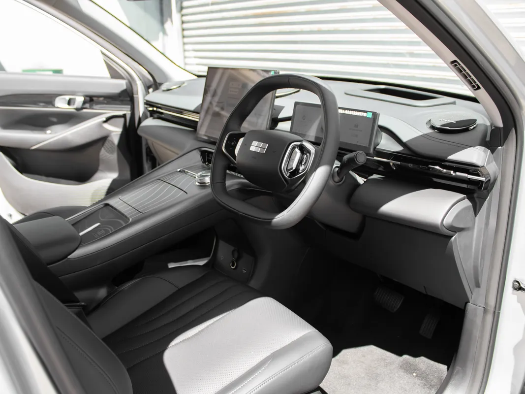 Geely E5 EM-i Aspire - Image 8