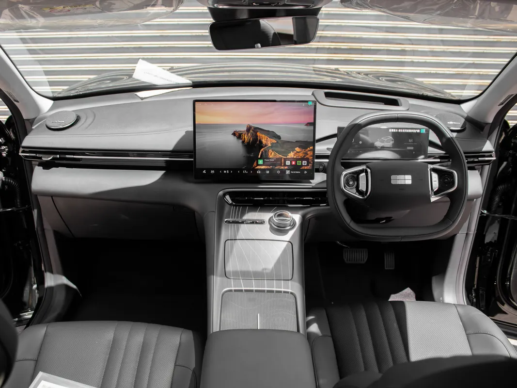 Geely E5 EM-i Aspire - Image 19