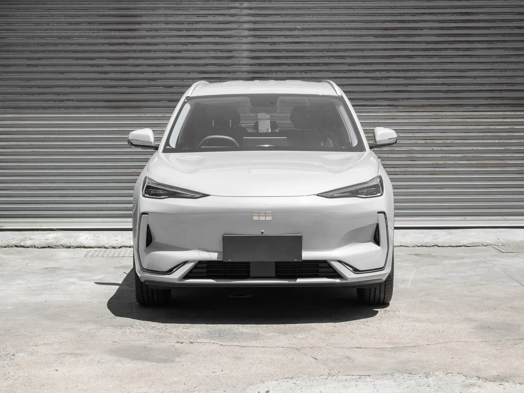 Geely E5 Apex - Image 2