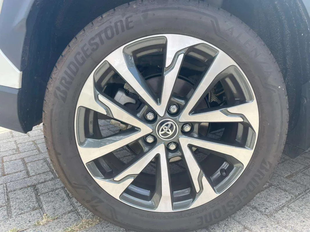 Toyota Corolla Cross 1.8 XR CVT Hybrid - Image 6