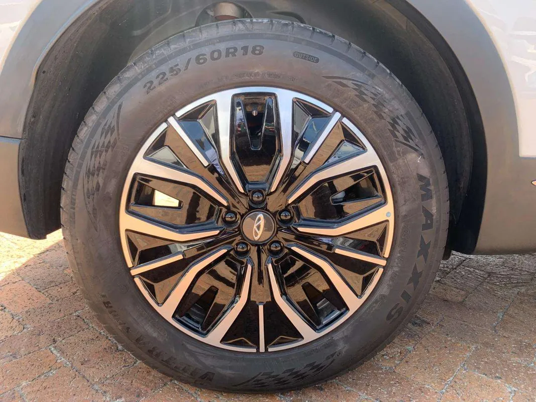 Chery Tiggo 7 1.5T CSH Plus DHT (PHEV) - Image 6