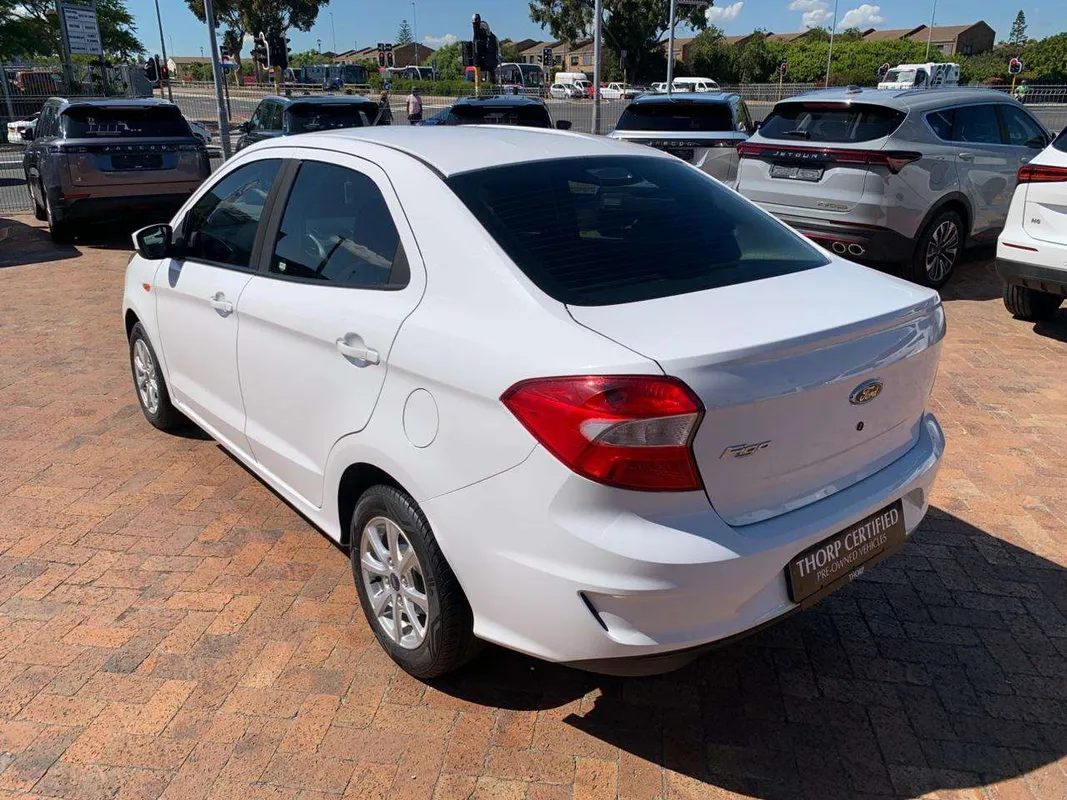 Ford Figo sedan 1.5 Trend - Image 4