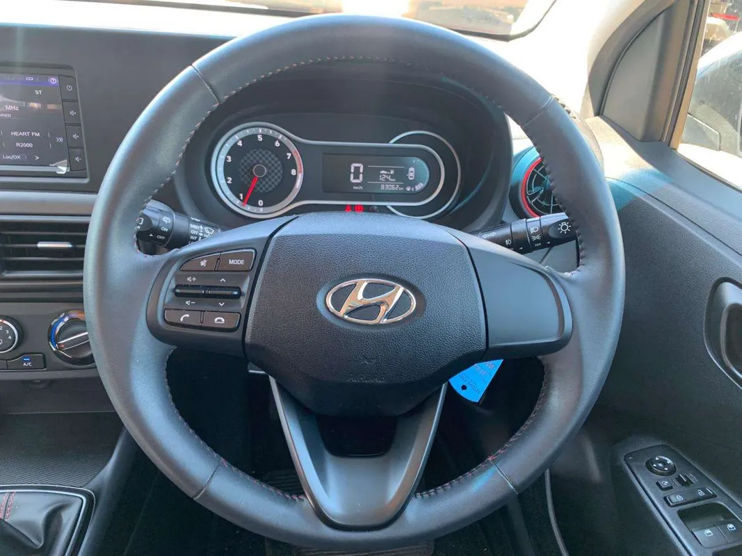 Hyundai Grand i10 1.2 Fluid - Image 10