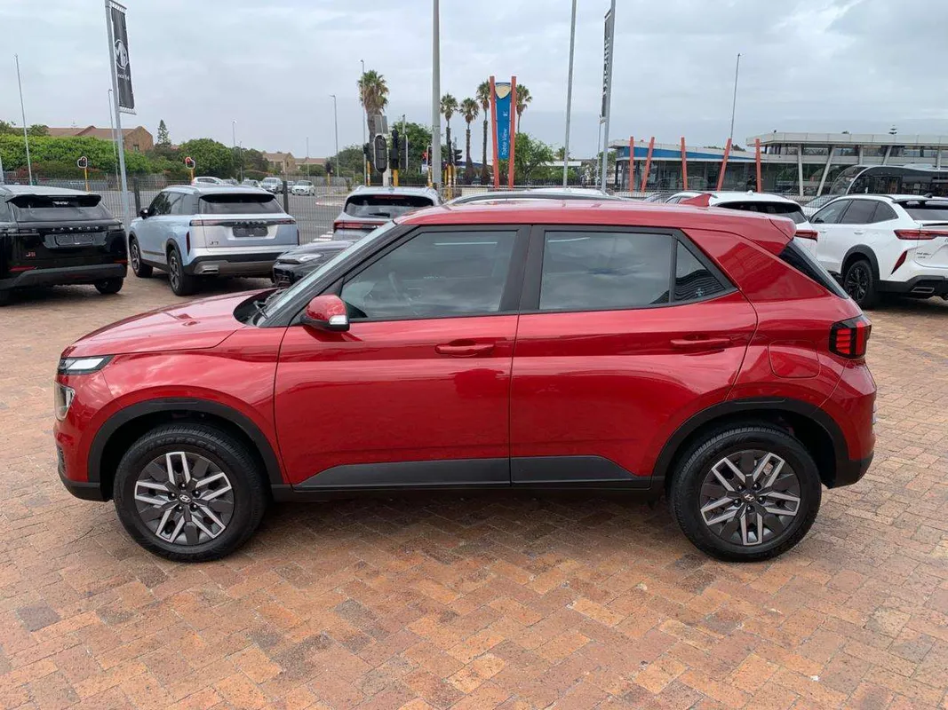 Hyundai Venue 1.0 TGDI Motion DCT - Image 3