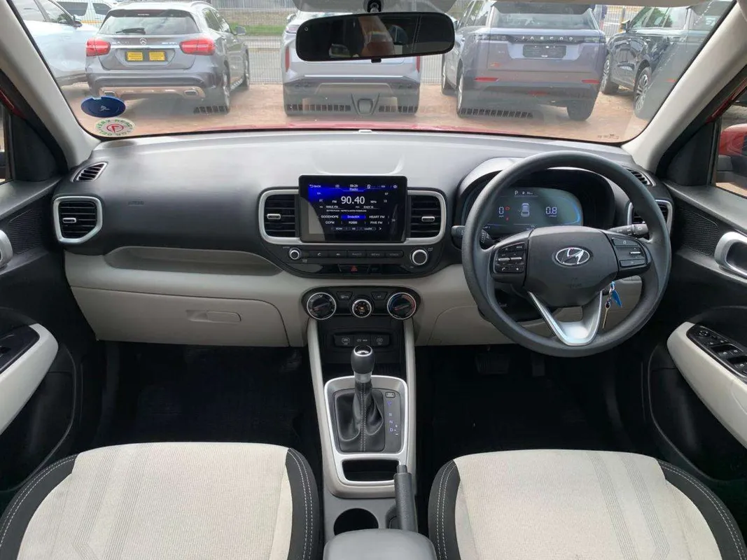 Hyundai Venue 1.0 TGDI Motion DCT - Image 10