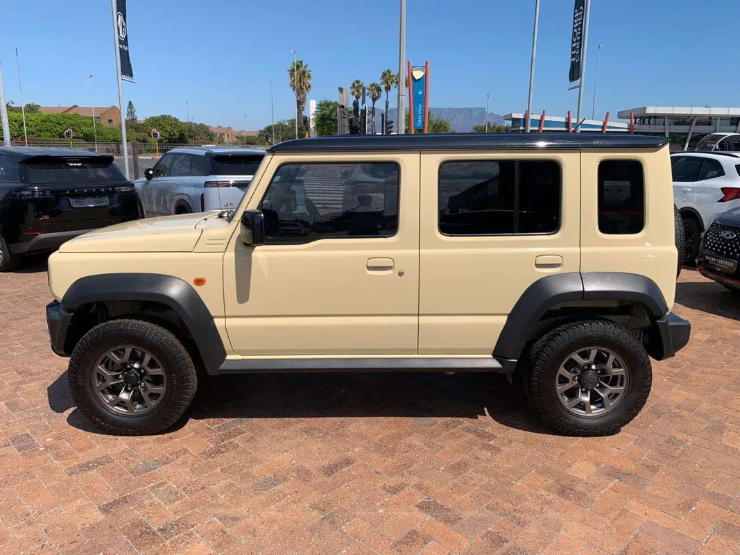 Suzuki Jimny 1.5 GLX Auto - Image 7