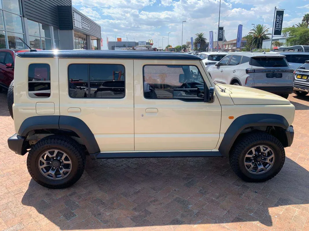 Suzuki Jimny 1.5 GLX Auto - Image 8