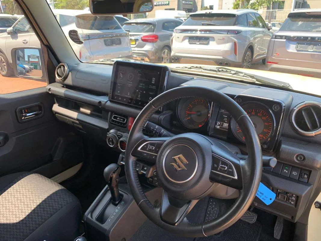 Suzuki Jimny 1.5 GLX Auto - Image 9