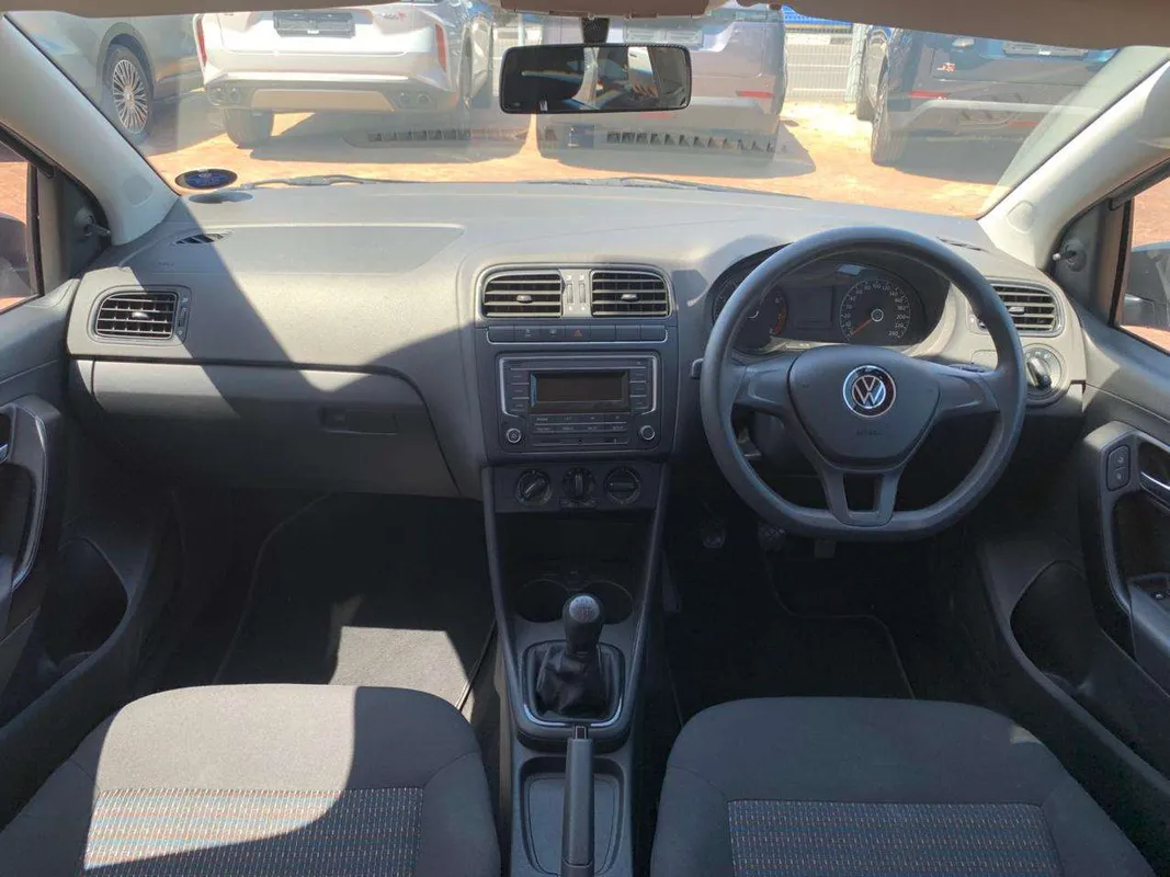 Volkswagen Polo Vivo hatch 1.4 Trendline - Image 10