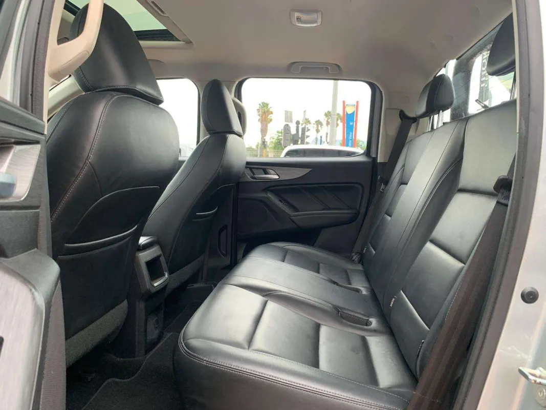 GWM P-Series CV 2.0TD DLX Auto P/U D/C - Image 6