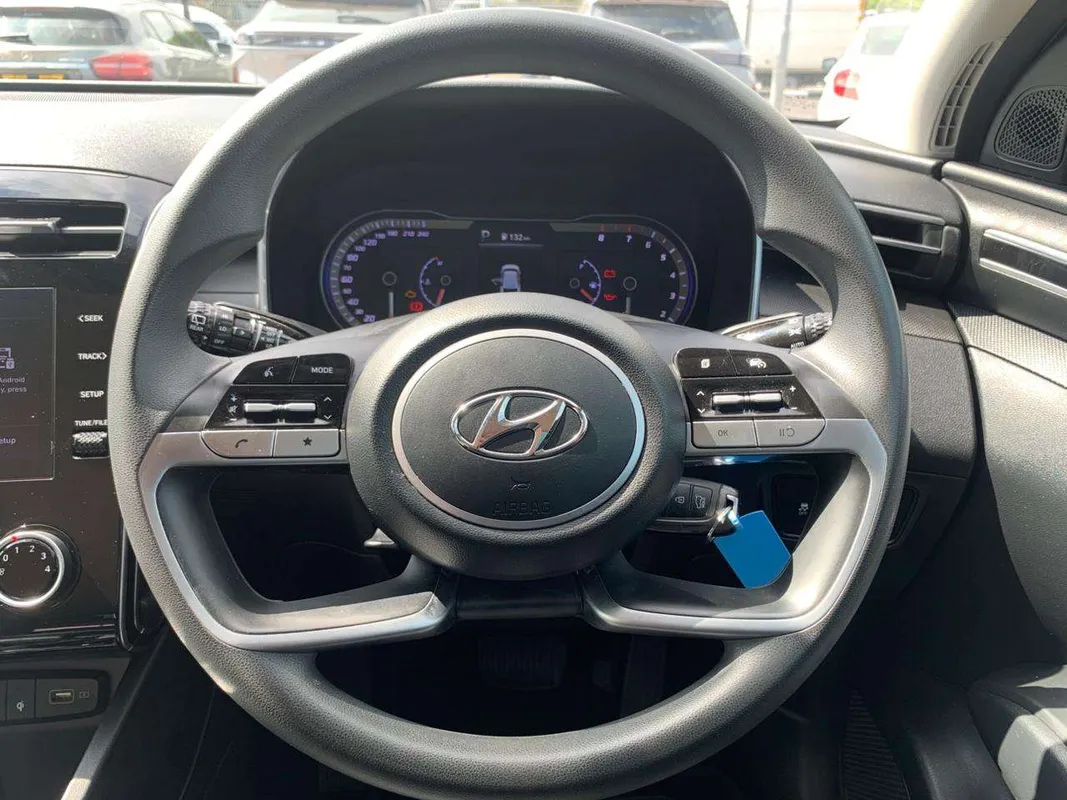 Hyundai Tucson 2.0 Premium Auto - Image 10