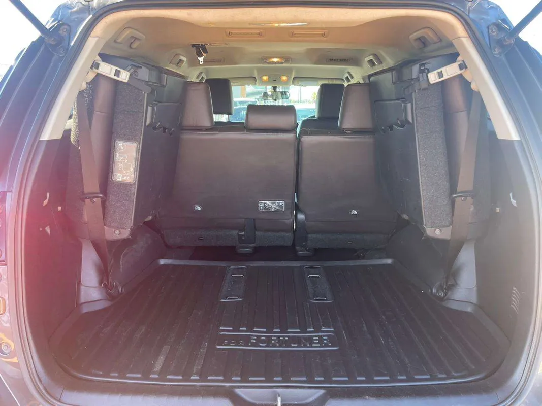Toyota Fortuner 2.4GD-6 R/B A/T - Image 9