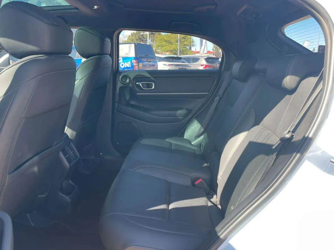 Honda HR-V 1.5 Executive CVT - Image 16