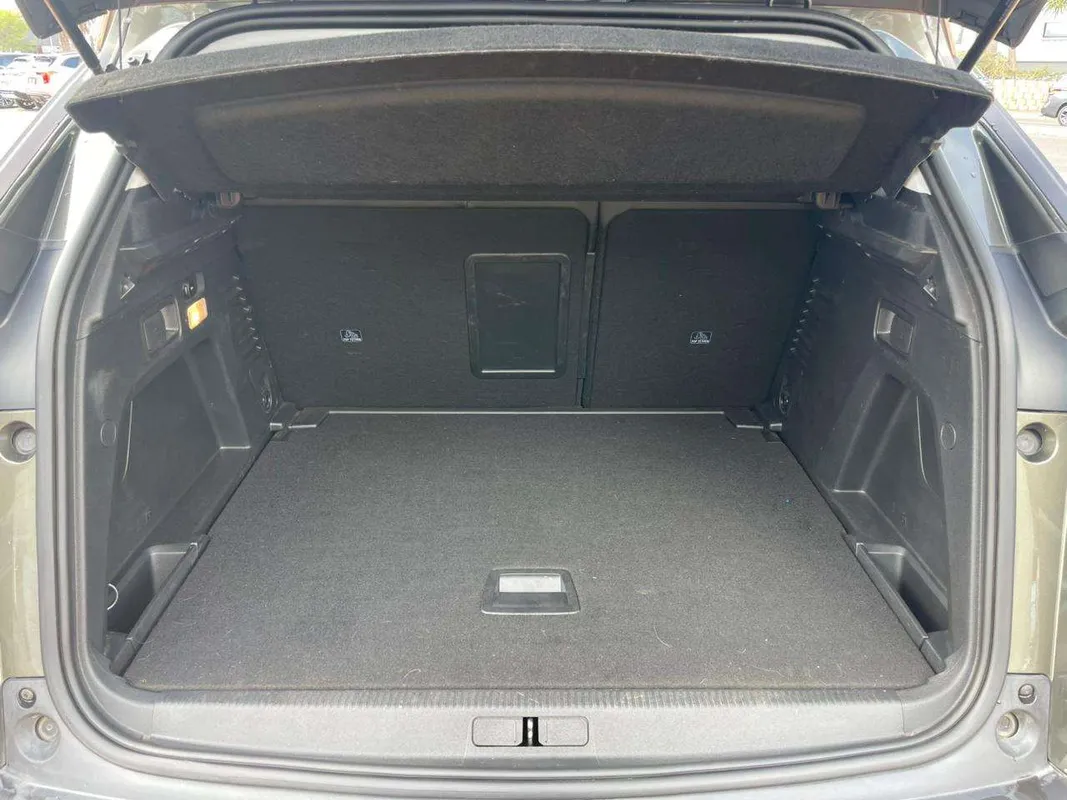 Peugeot 3008 1.6T Allure Auto - Image 10