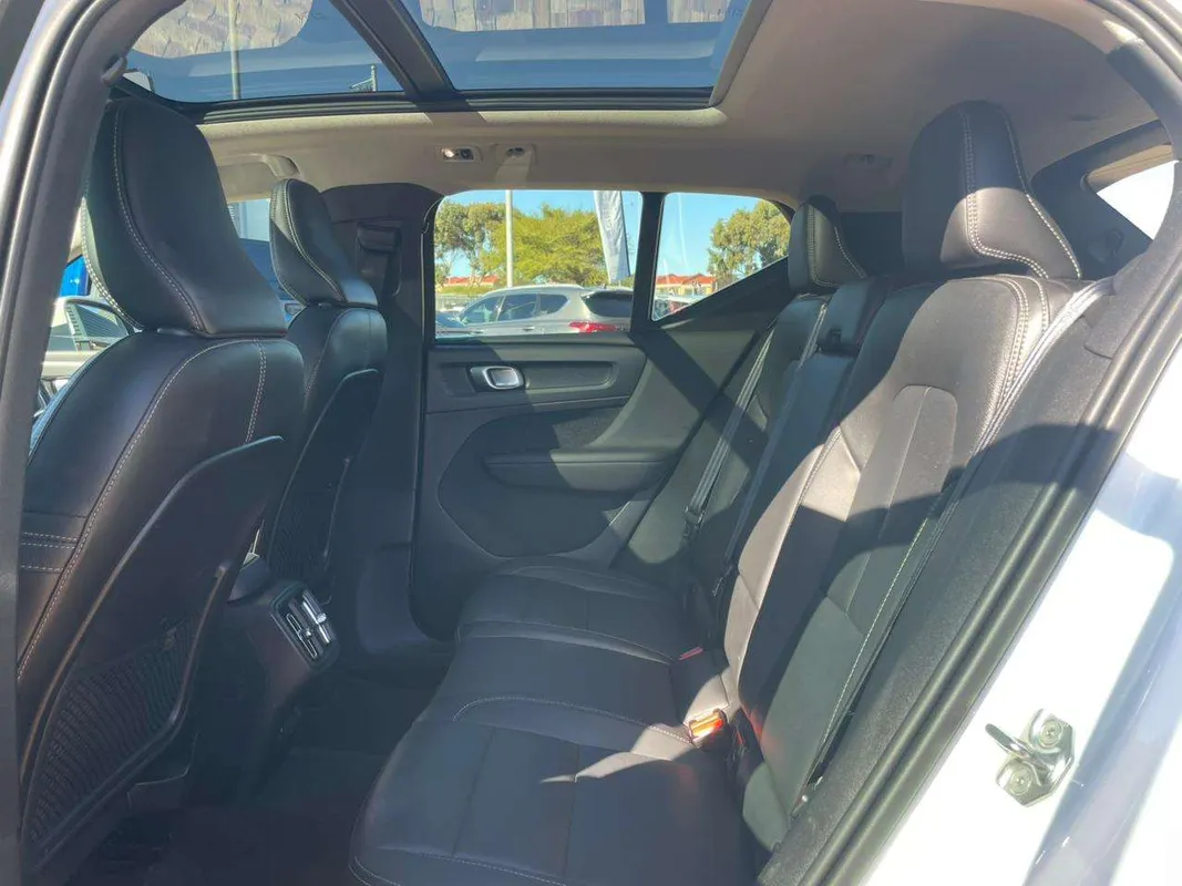 Volvo XC40 T4 Inscription Geartronic - Image 12