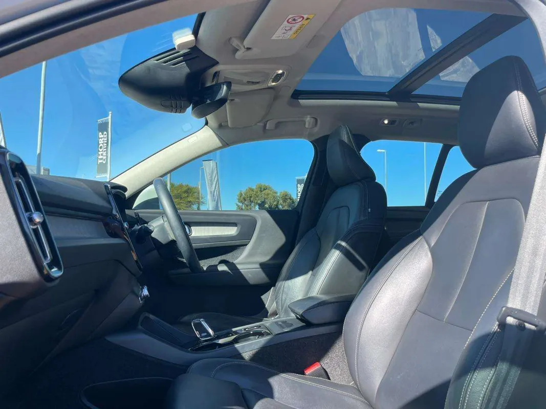Volvo XC40 T4 Inscription Geartronic - Image 13