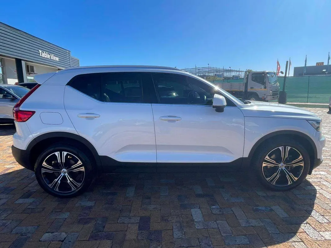 Volvo XC40 T4 Inscription Geartronic - Image 8