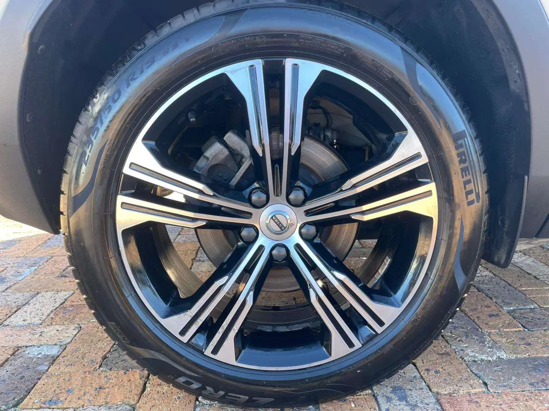 Volvo XC40 T4 Inscription Geartronic - Image 9