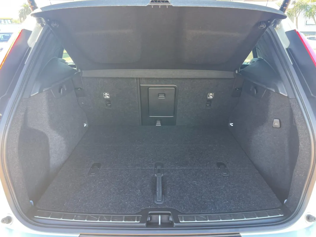 Volvo XC40 T4 Inscription Geartronic - Image 10