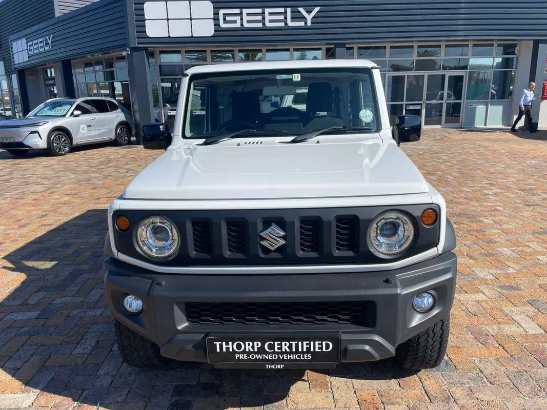 Suzuki Jimny 1.5 GLX AT - Image 2