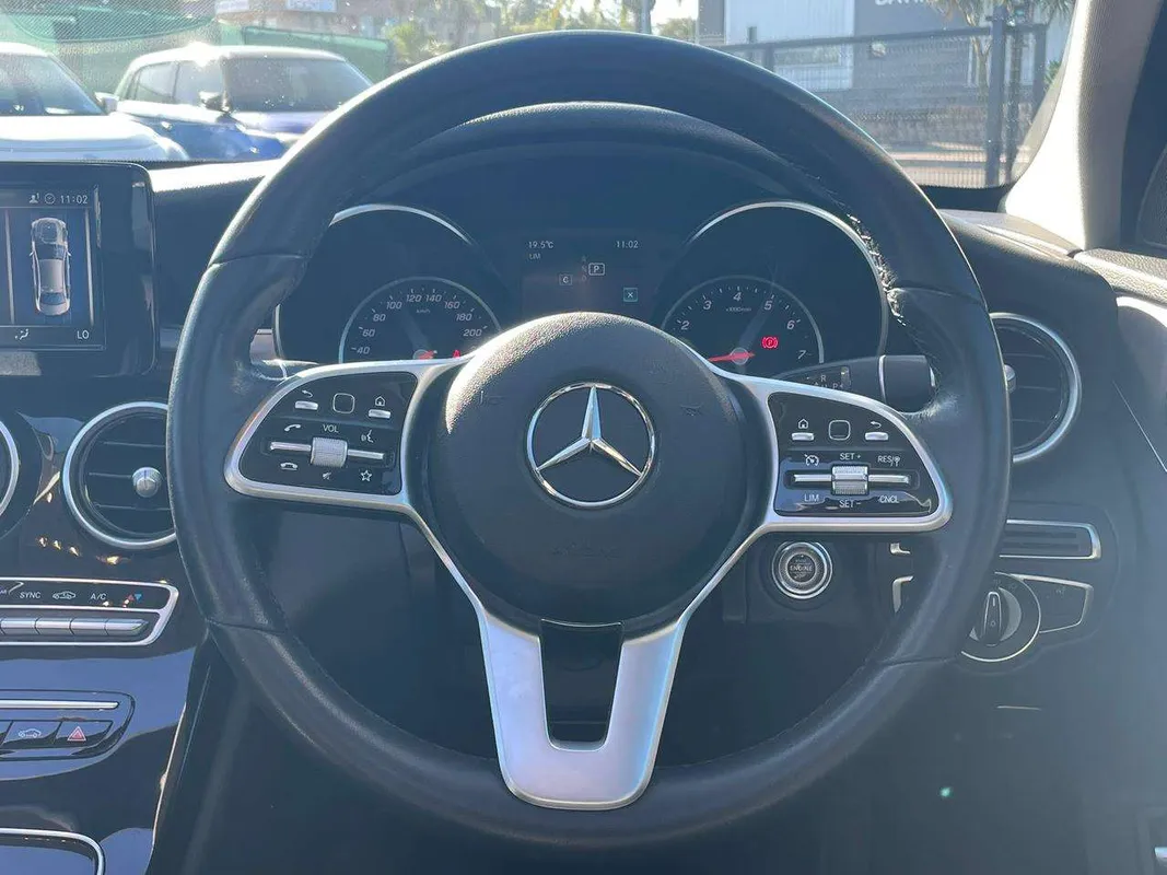 Mercedes-Benz C180 A/T - Image 15