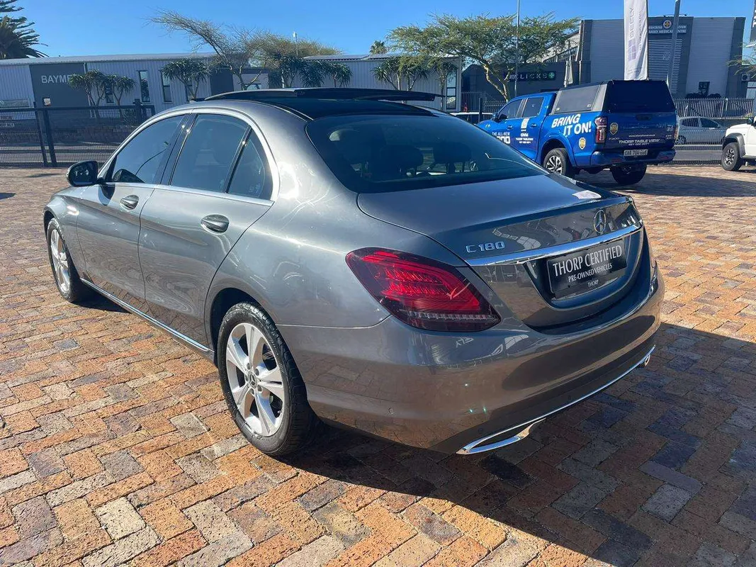 Mercedes-Benz C180 A/T - Image 6