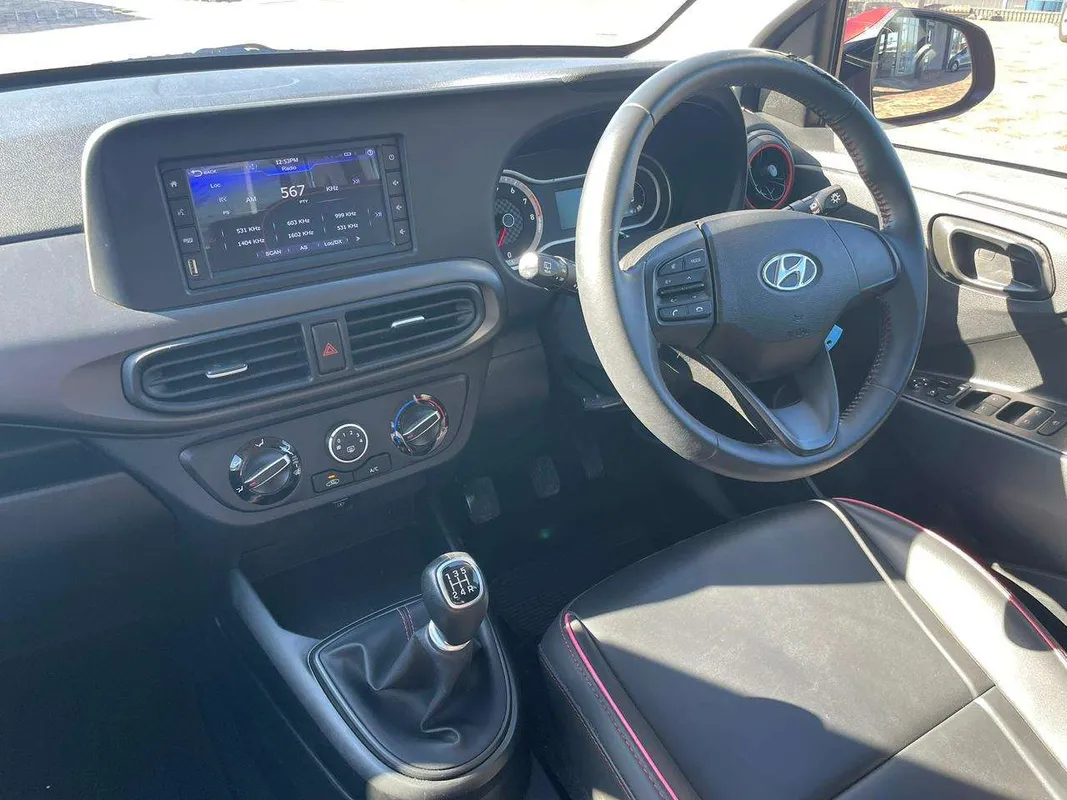 Hyundai Grand i10 1.0 Fluid - Image 13